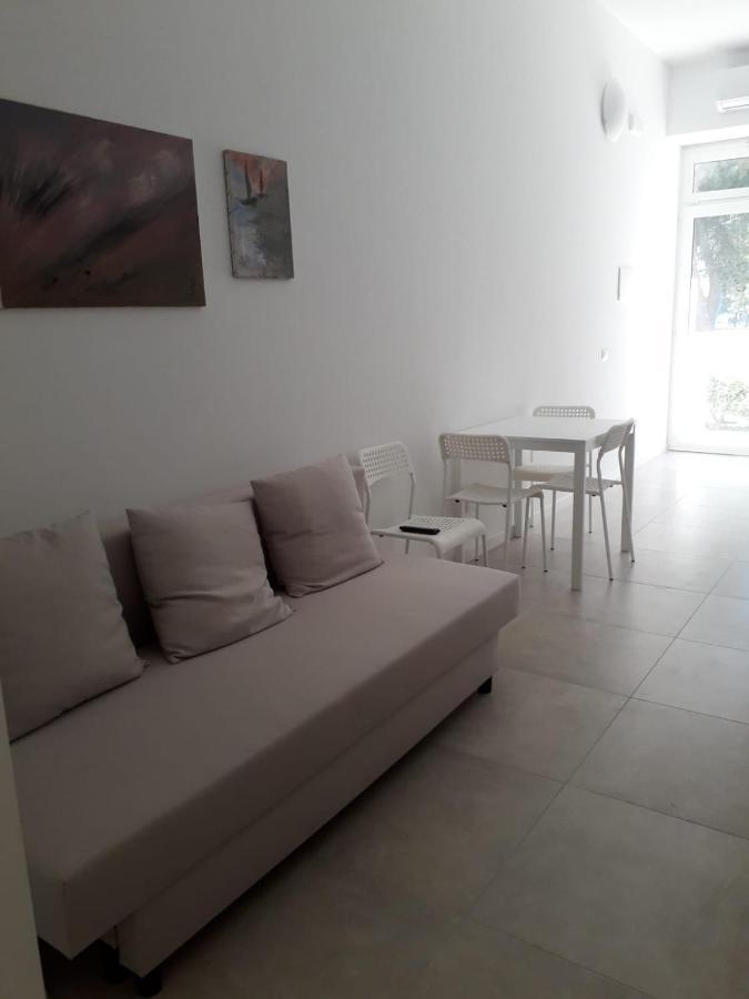 B&B Lido Apartament 10A Чивитанова-Марке Экстерьер фото