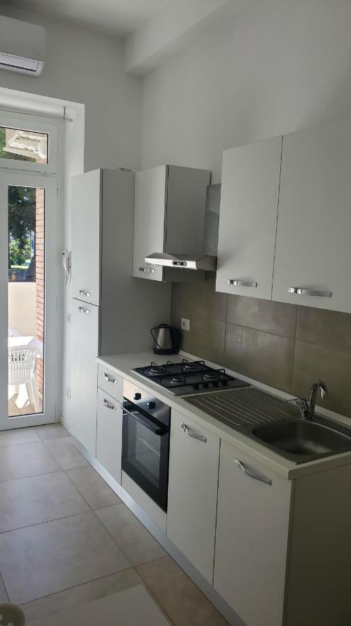 B&B Lido Apartament 10A Чивитанова-Марке Экстерьер фото