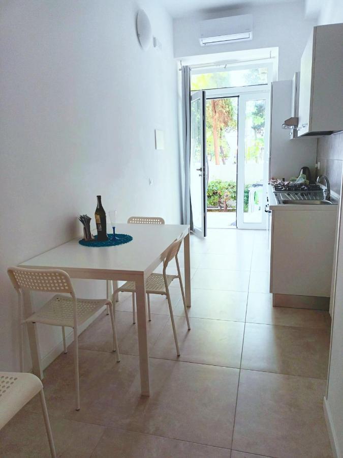 B&B Lido Apartament 10A Чивитанова-Марке Экстерьер фото